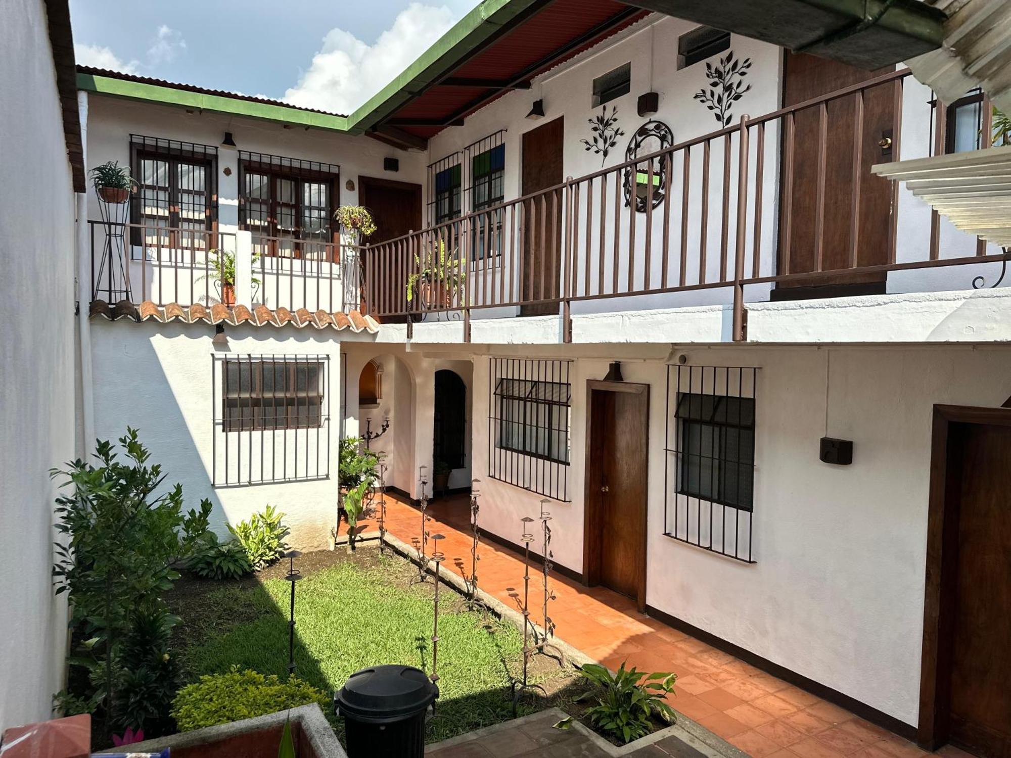 Hotel Casa Blanca Antigua Guatemala エクステリア 写真